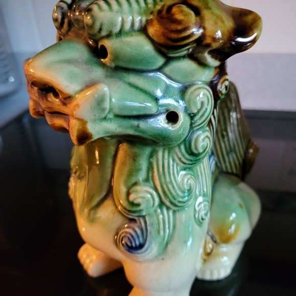 Pair of Chinese Polychrome Ceramic Glaze Foo Dogs - Picture 13 of 16